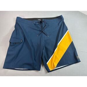 Vans Men’s Boardshorts Size 38 Outdoor Surf Camp Hiking Trail Swim Shorts
